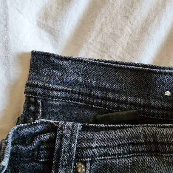 Super skinny acid leg wash jeans distressed (Rip on kneecap) 32/34 - Picture 3 of 3